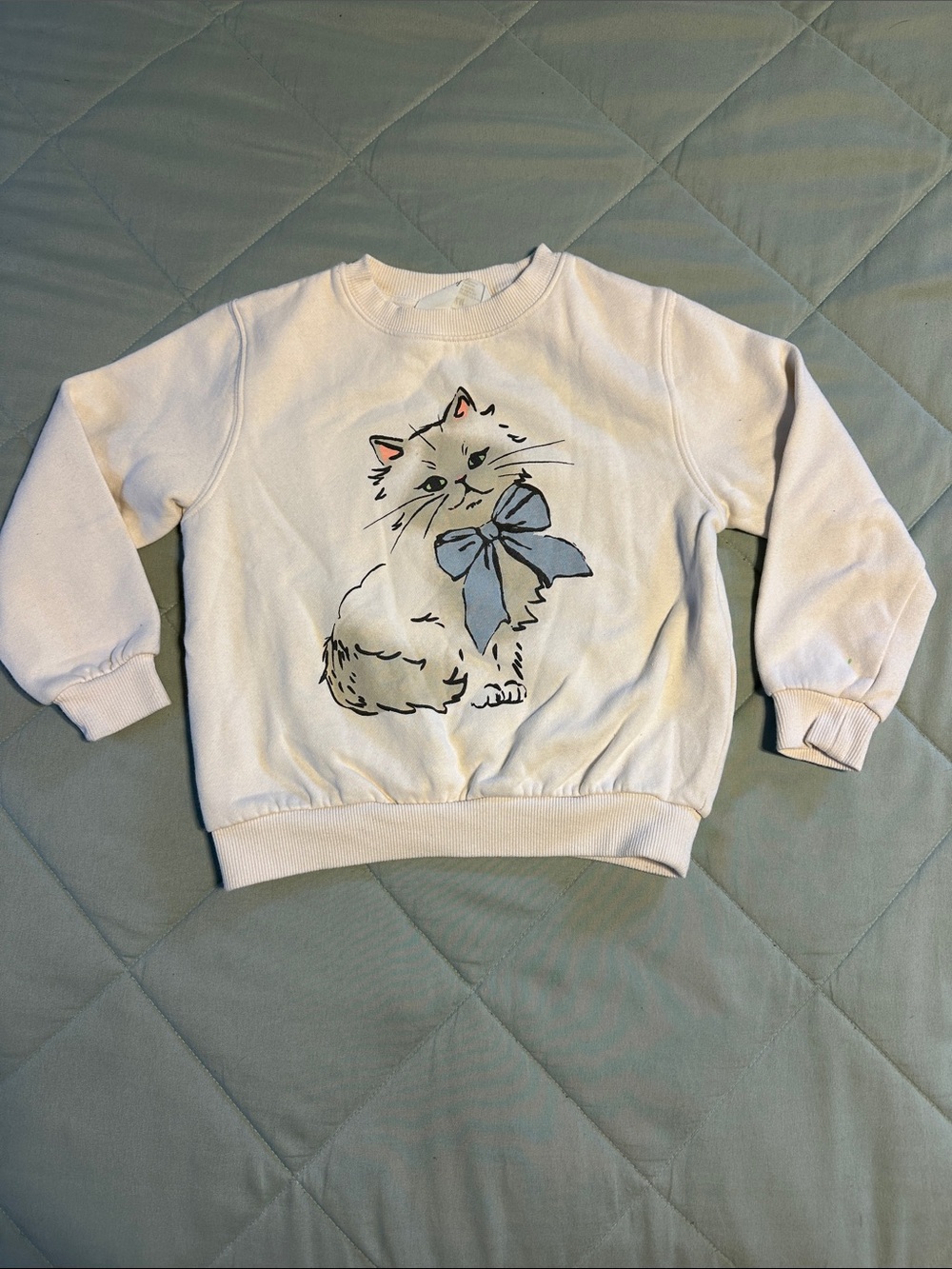 H&M White Kids Sweatshirt with Kitten and Blue Bow